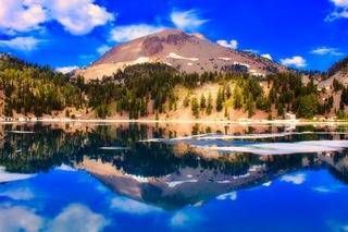 ラッセン火山国立公園：カリフォルニア州北中央部にあるアメリカ合衆国の国立公園