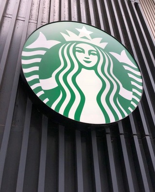 スターバックスも本格参入へ